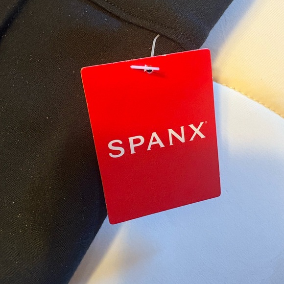 SPANX - Hi Rise Flair - Elegant Black Women's Pants - M - Picture 5 of 6